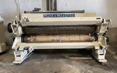 (2) HUNT & MOSCROP CALENDARS table width 2.000 mm